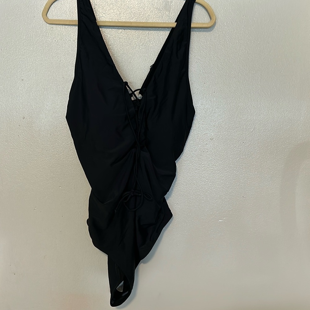 Daci NWT One Piece plus size Bathing suit size 22W in excellent condition